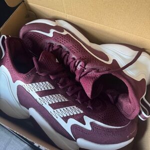 Adidas SM Impact FLX Sneakers – Maroon/White – Size 9 US Men / 10 US Women